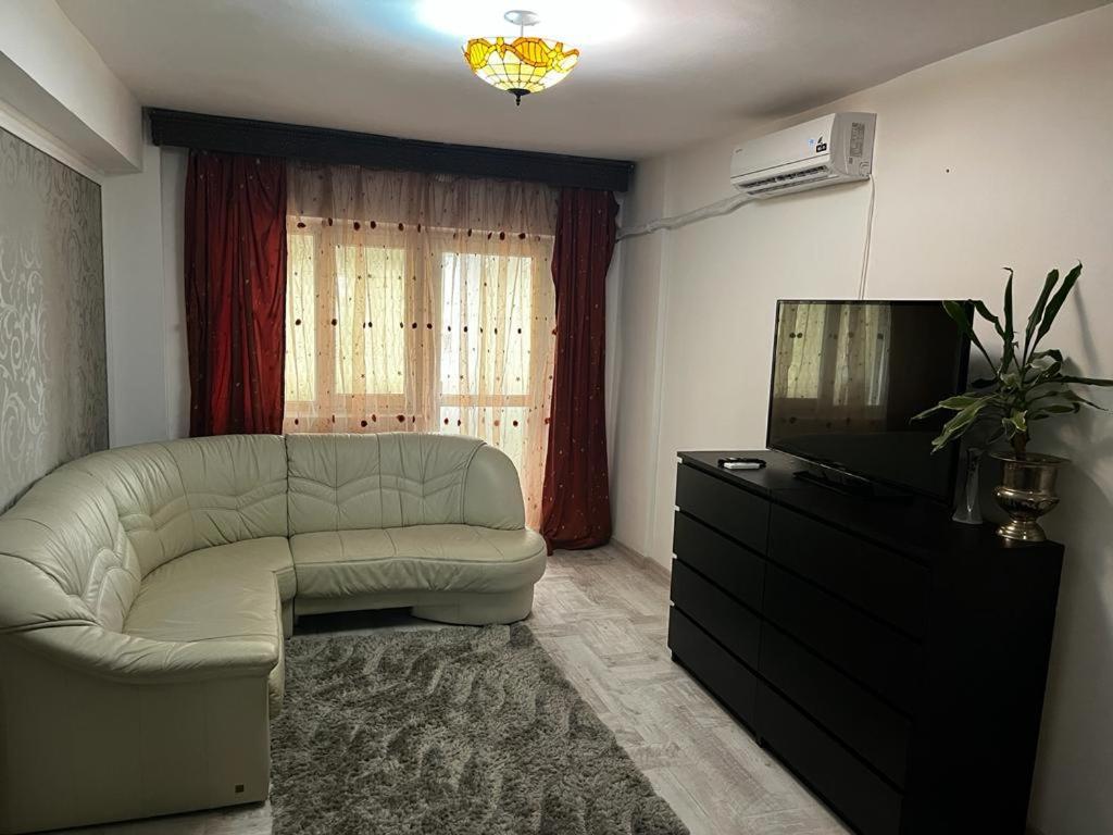 Alfredo Apartament Buzau Exterior foto